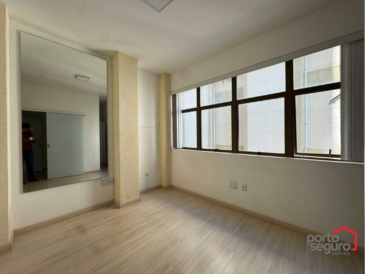 Sala para aluguel no Centro: Sala para alugar, Centro - Divinópolis/MG