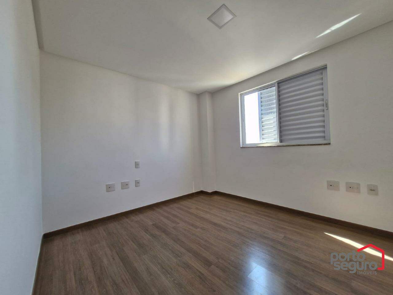 Apartamento para aluguel no Centro: Apartamento para alugar, Centro - Divinópolis/MG