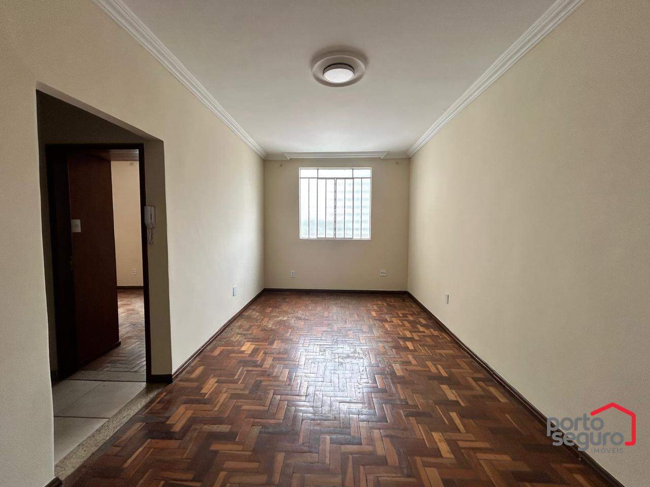 Apartamento para aluguel no Centro: Apartamento para alugar, Centro - Divinópolis/MG