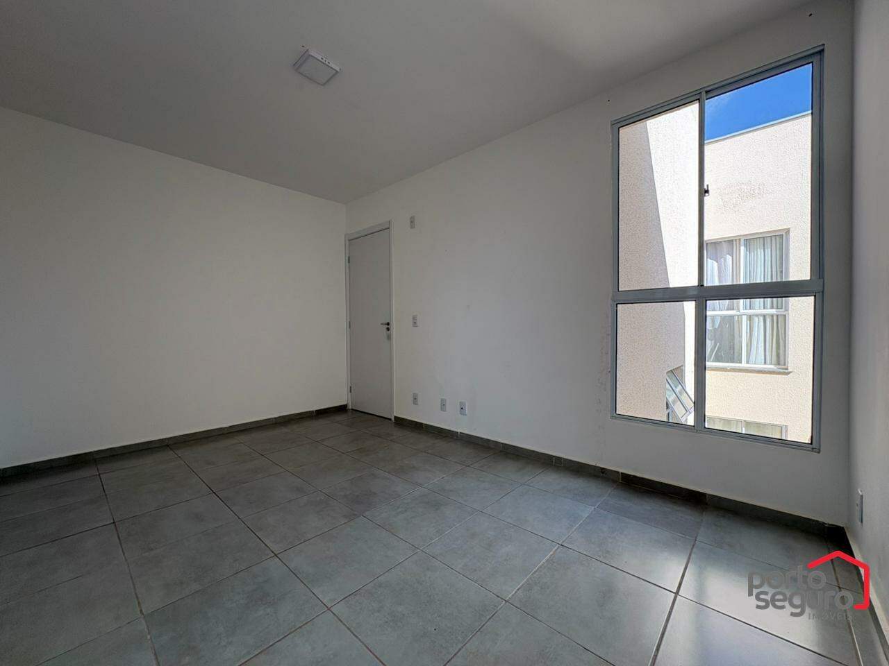 Apartamento para aluguel no Interlagos: Apartamento para alugar, Interlagos - Divinópolis/MG