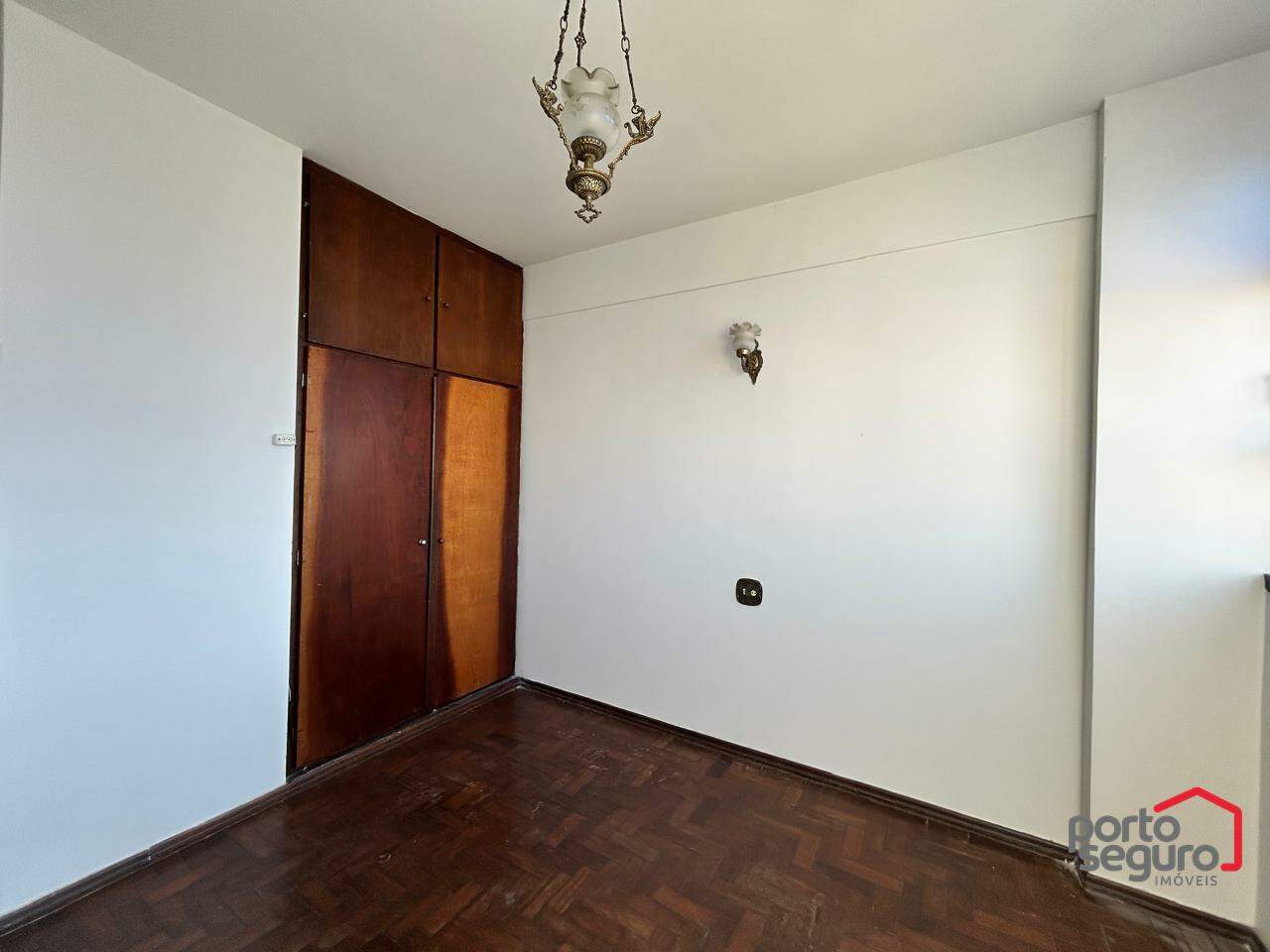 Apartamento para aluguel no Centro: Apartamento para alugar, Centro - Divinópolis/MG