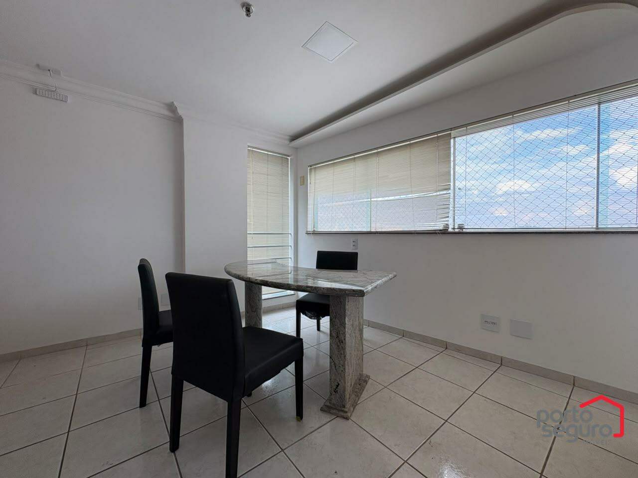 Sala para aluguel no Centro: Sala para alugar, Centro - Divinópolis/MG