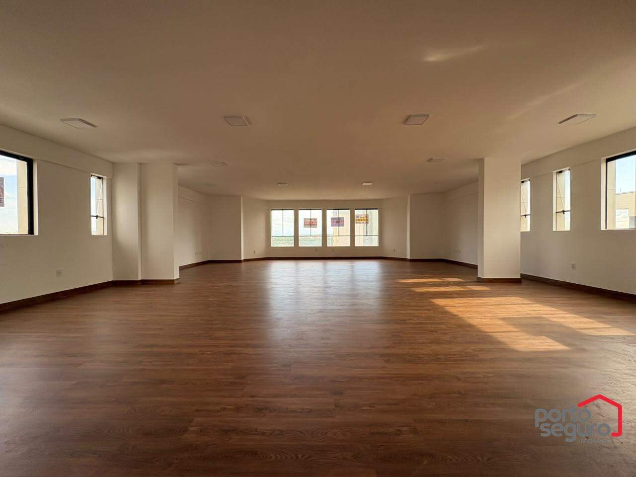 Sala para aluguel no Centro: Sala para alugar, Centro - Divinópolis/MG