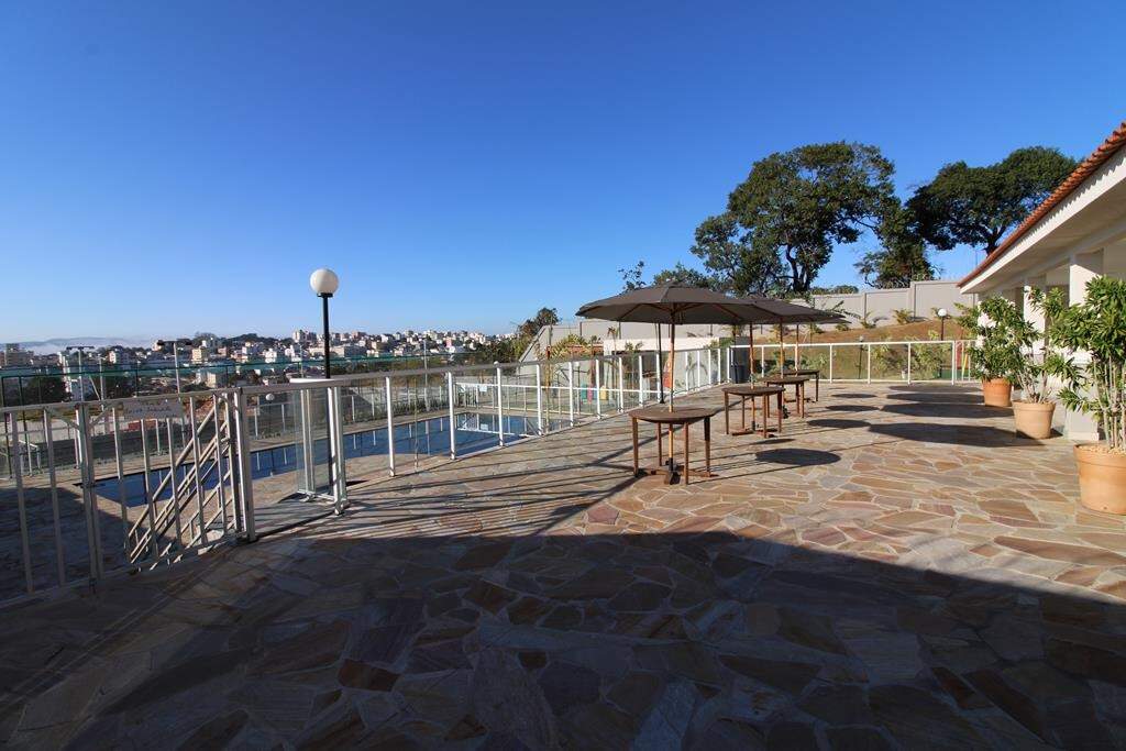 Apartamento à venda no Planalto: Apartamento à venda, Planalto - Divinópolis/MG