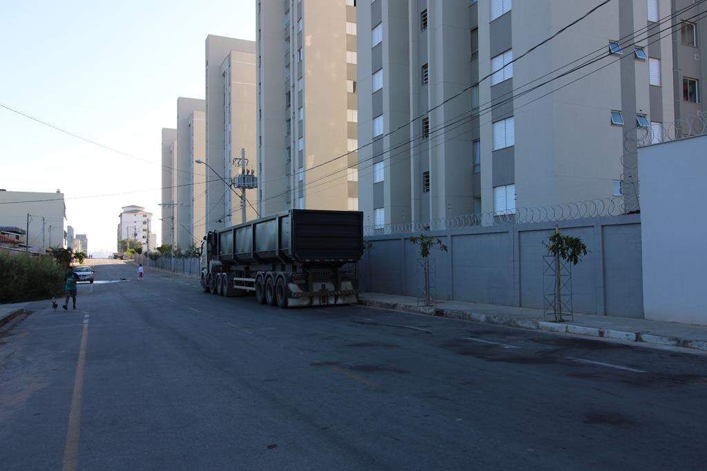 Apartamento à venda no Planalto: Apartamento à venda, Planalto - Divinópolis/MG