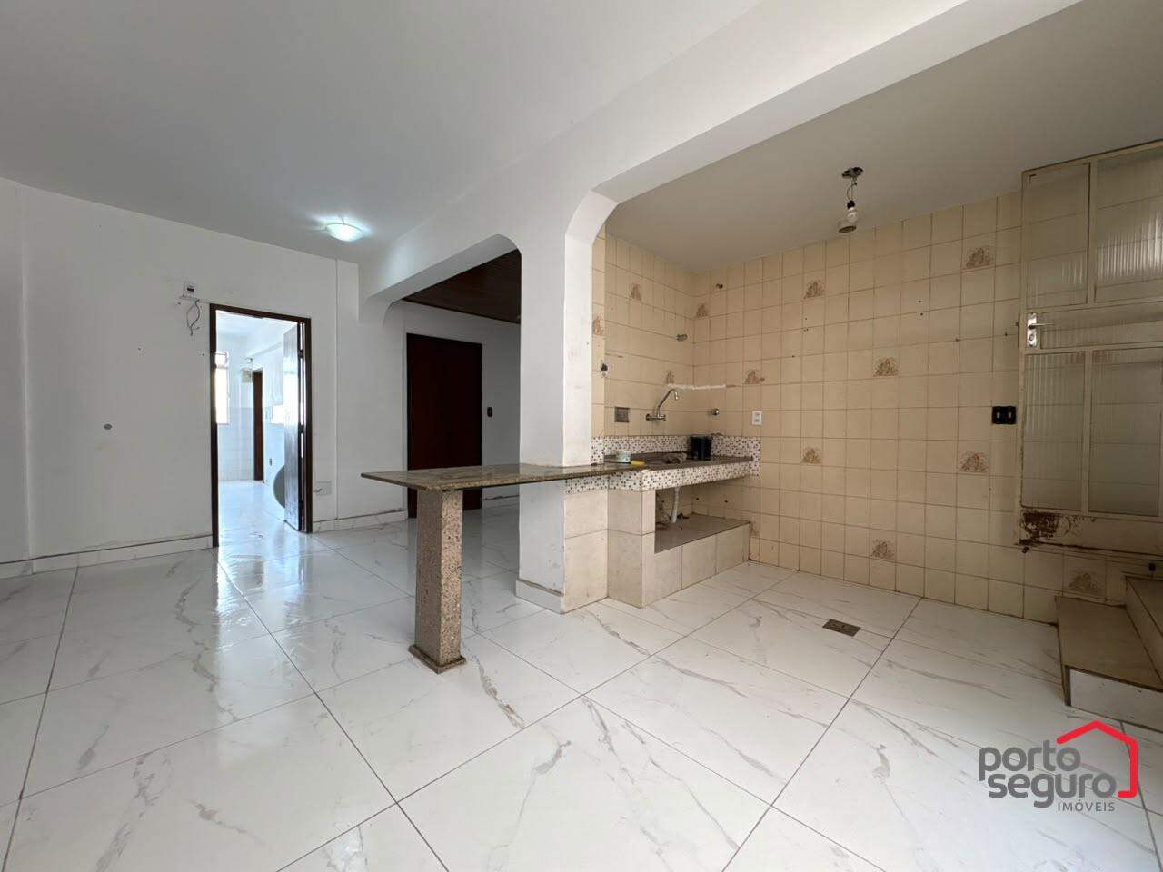 Apartamento para aluguel no Centro: Apartamento para alugar, Centro - Divinópolis/MG