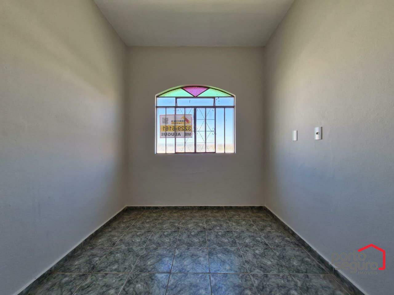 Casa para aluguel no Levindo Paula Pereira: Casa para alugar, Levindo Paula Pereira - Divinópolis/MG
