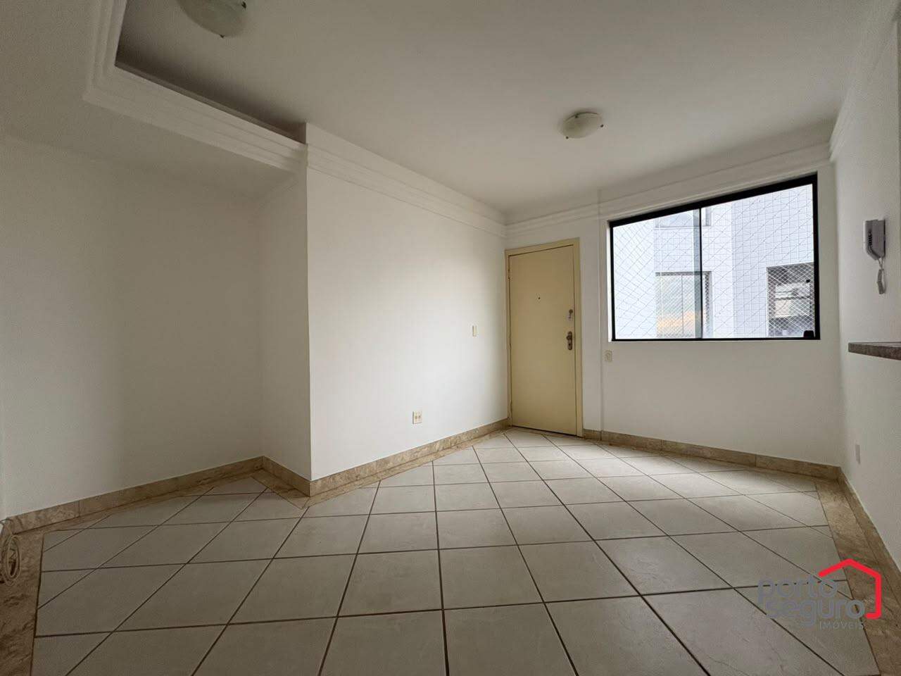 Apartamento para aluguel no Centro: Apartamento para alugar, Centro - Divinópolis/MG
