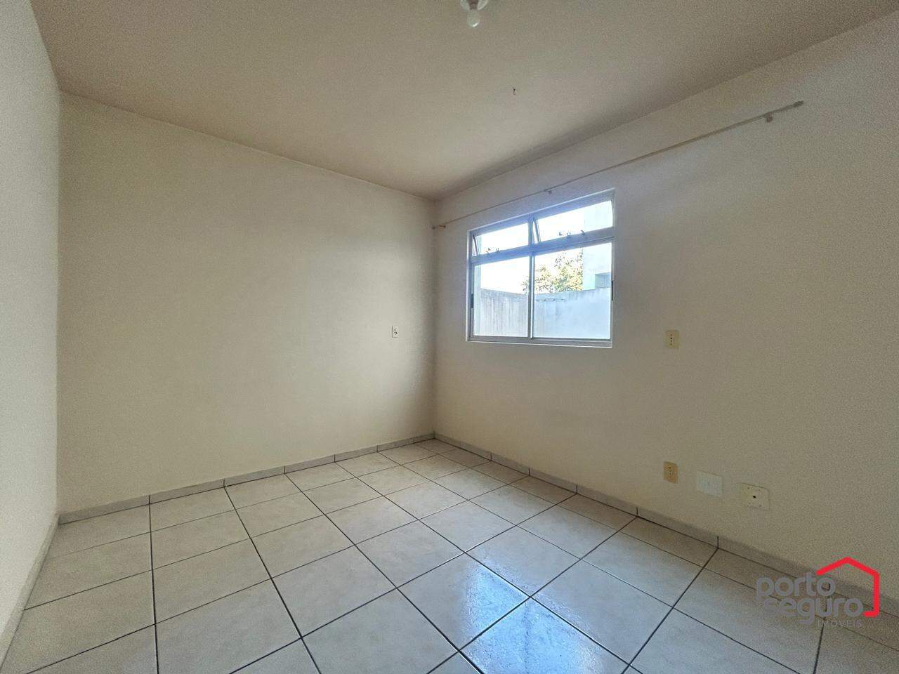 Apartamento para aluguel no Ipiranga: Apartamento para alugar, Ipiranga - Divinópolis/MG