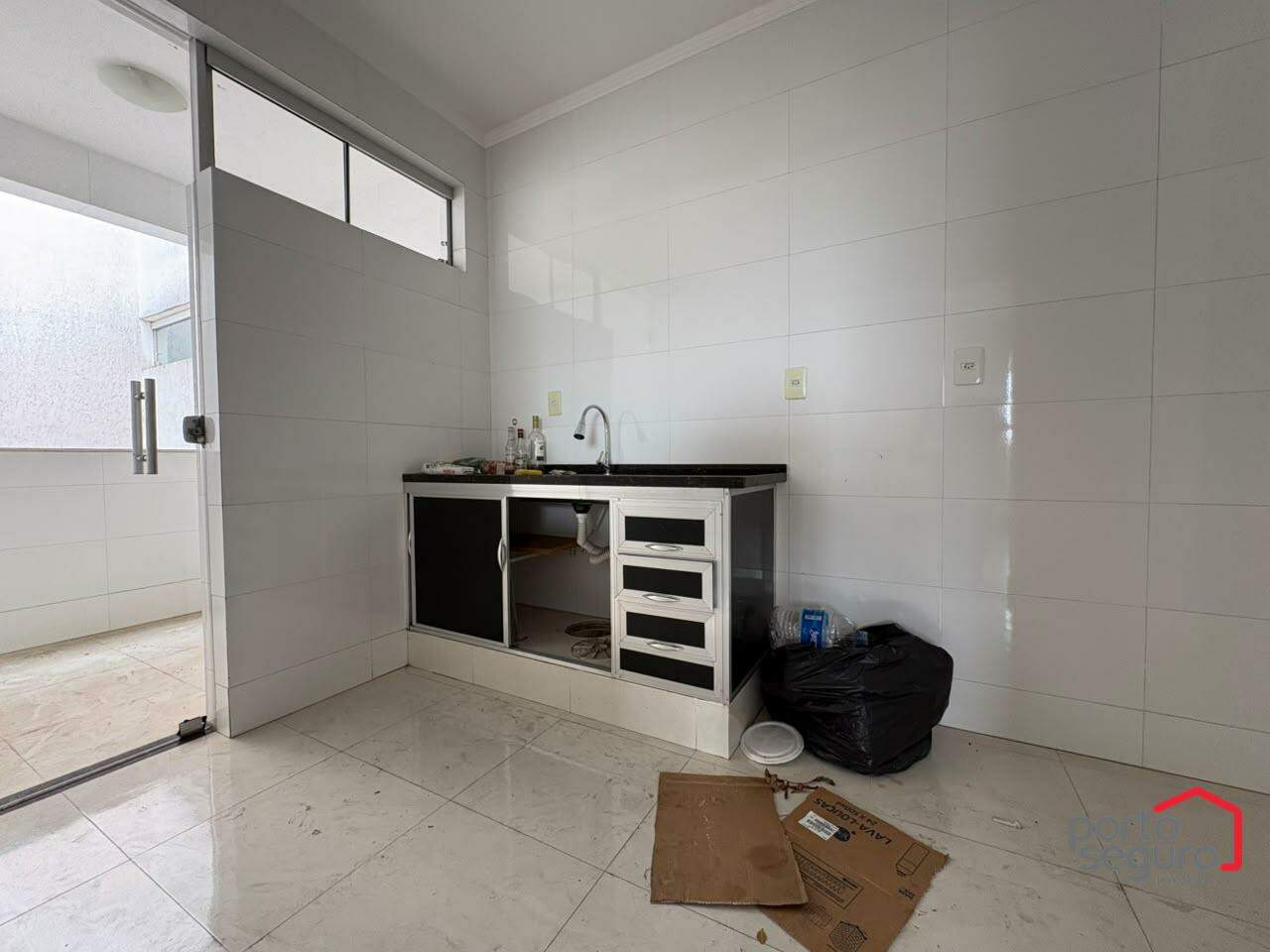 Apartamento para aluguel no Ipiranga: Apartamento para alugar, Ipiranga - Divinópolis/MG