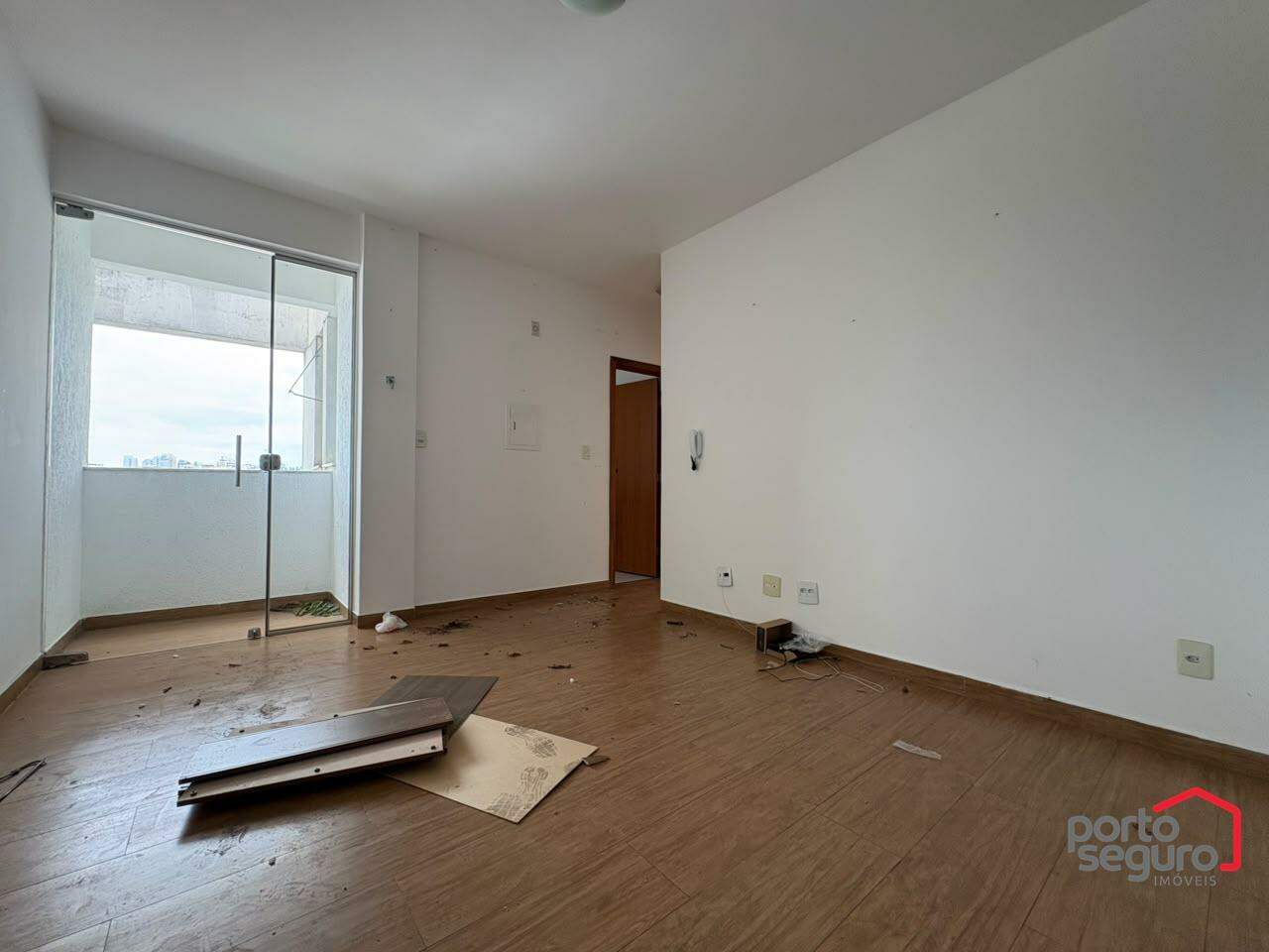 Apartamento para aluguel no Ipiranga: Apartamento para alugar, Ipiranga - Divinópolis/MG