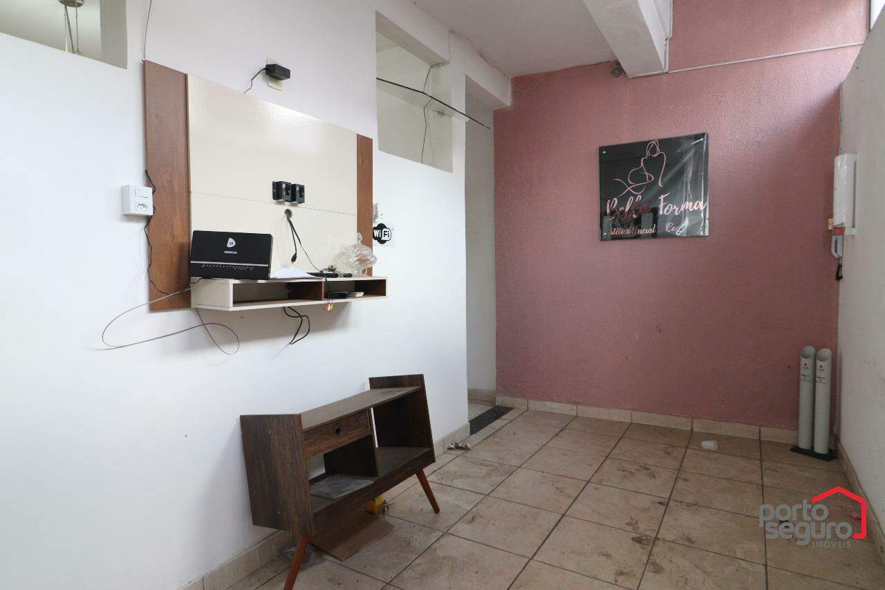 Casa para aluguel no Centro: Casa para alugar, Centro - Divinópolis/MG