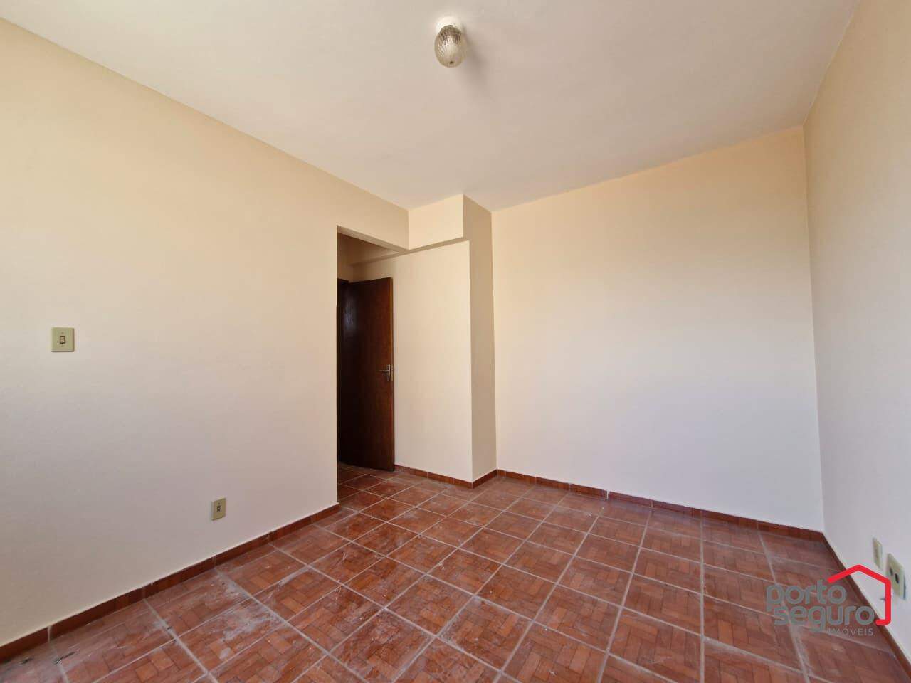 Apartamento para aluguel no Santo Antônio: Apartamento para alugar, Santo Antônio - Divinópolis/MG