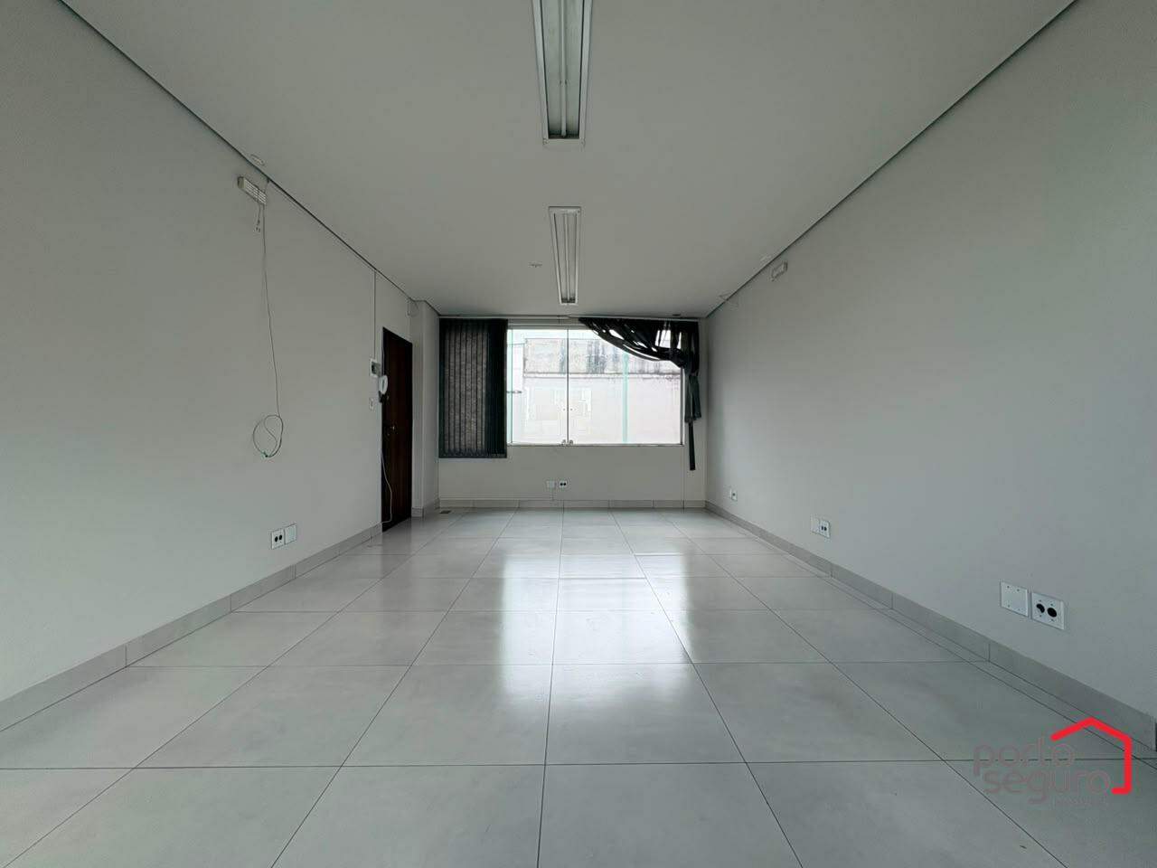 Sala para aluguel no Centro: Sala para alugar, Centro - Divinópolis/MG