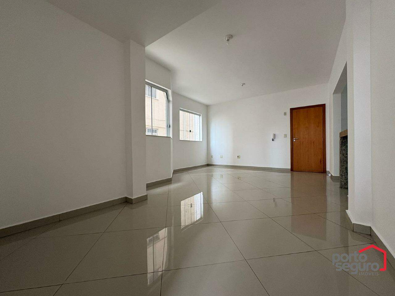 Apartamento para aluguel no Centro: Apartamento para alugar, Centro - Divinópolis/MG