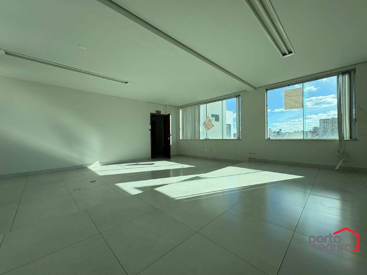 Sala para aluguel no Centro: Sala para alugar, Centro - Divinópolis/MG