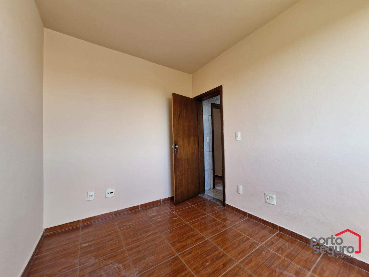 Apartamento para aluguel no Oliveiras: Apartamento para alugar, Oliveiras - Divinópolis/MG