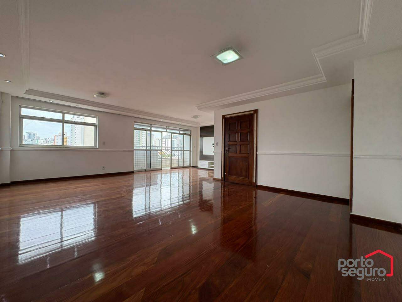 Apartamento para aluguel no Centro: Apartamento para alugar, Centro - Divinópolis/MG