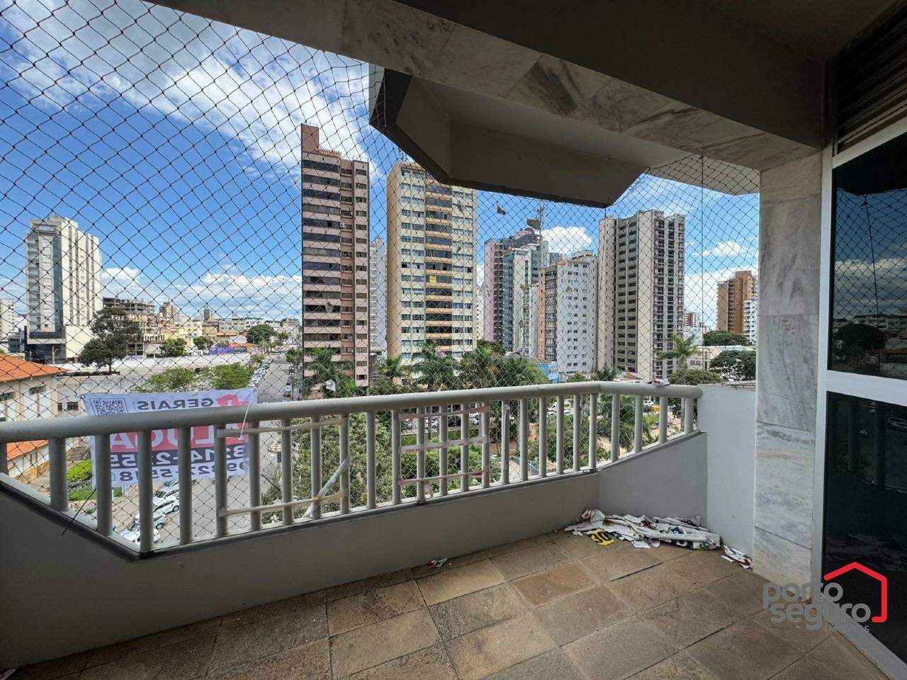 Apartamento para aluguel no Centro: Apartamento para alugar, Centro - Divinópolis/MG