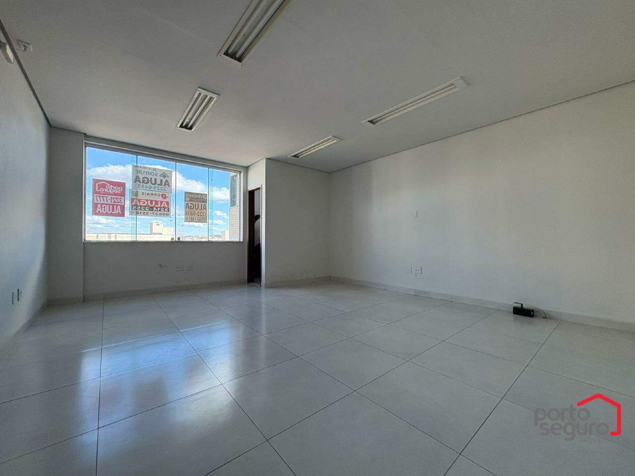 Sala para aluguel no Centro: Sala para alugar, Centro - Divinópolis/MG