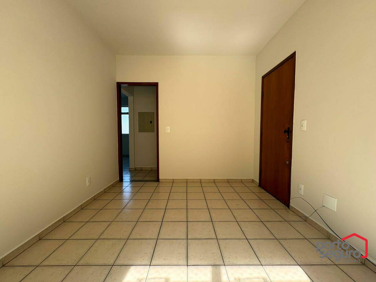Apartamento para aluguel no Ipiranga: Apartamento para alugar, Ipiranga - Divinópolis/MG
