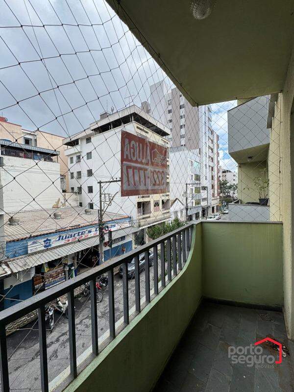 Apartamento para aluguel no Centro: Apartamento para alugar, Centro - Divinópolis/MG