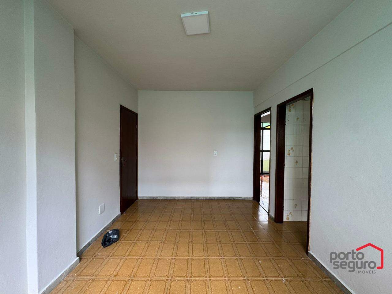 Apartamento para aluguel no Centro: Apartamento para alugar, Centro - Divinópolis/MG