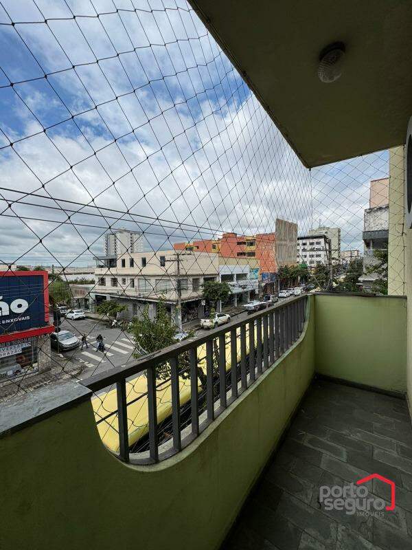 Apartamento para aluguel no Centro: Apartamento para alugar, Centro - Divinópolis/MG