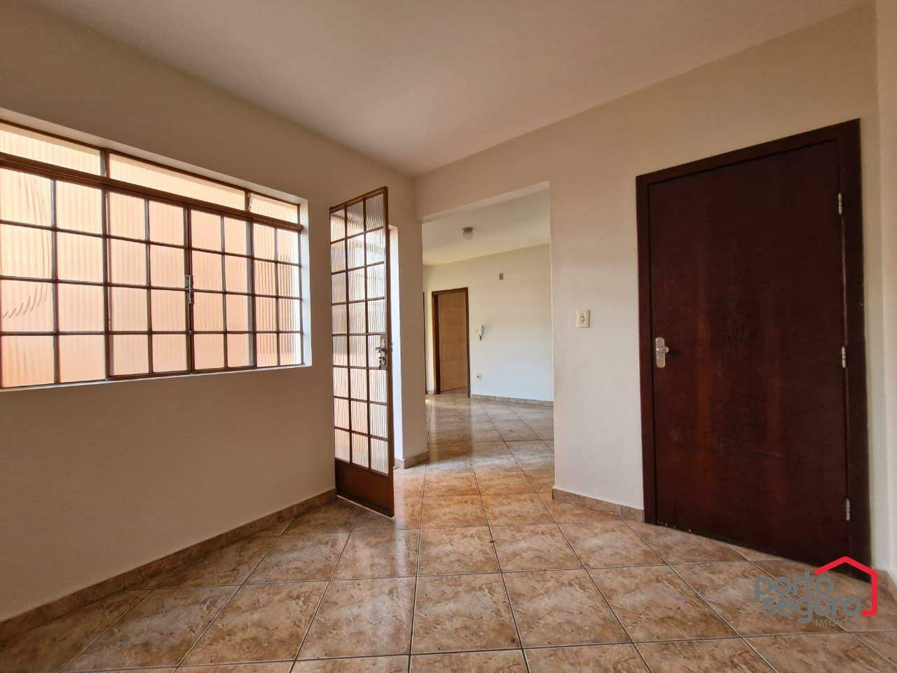 Apartamento para aluguel no Halin Souki: Apartamento para alugar, Halin Souki - Divinópolis/MG