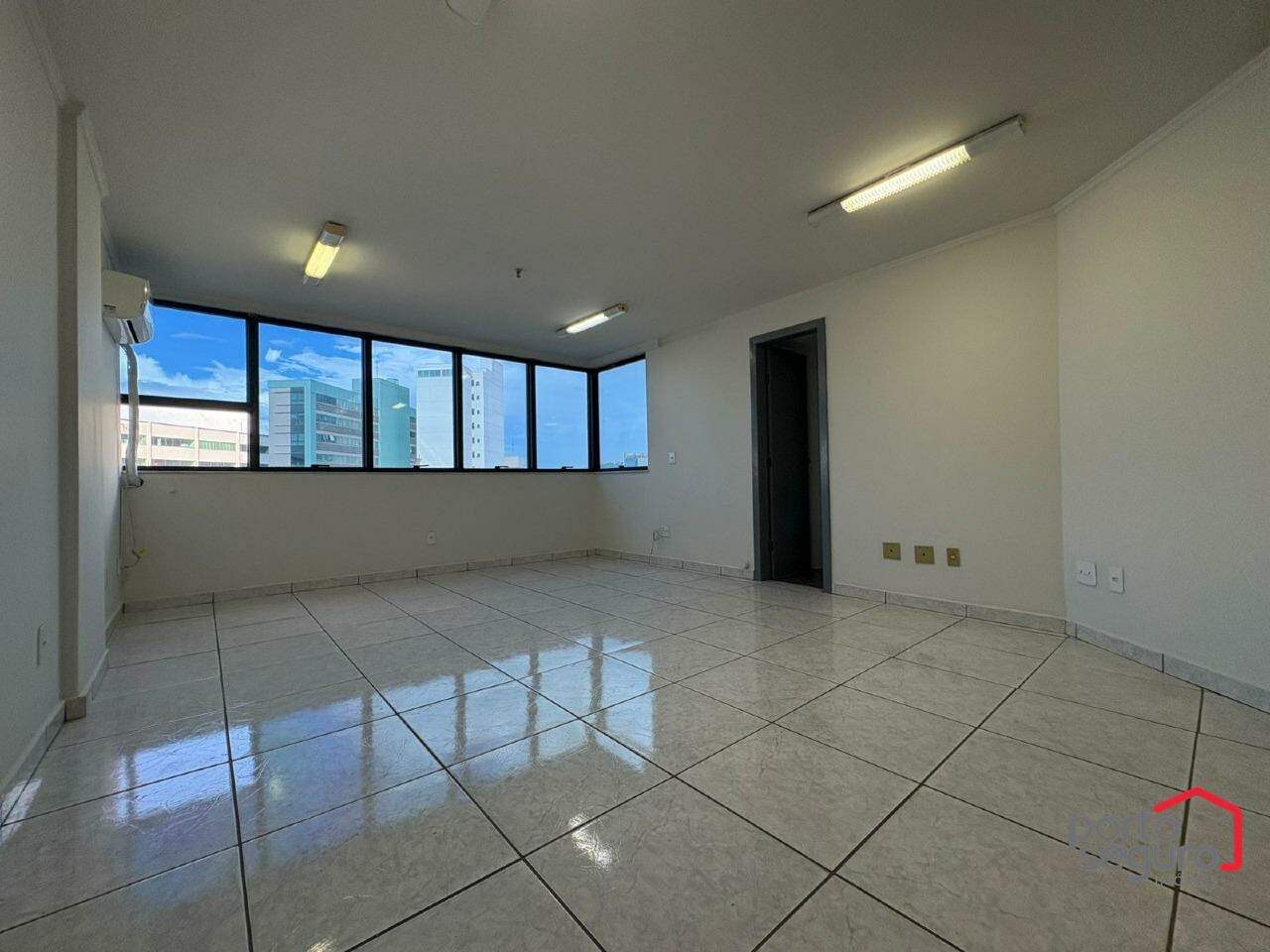 Sala para aluguel no Centro: Sala para alugar, Centro - Divinópolis/MG