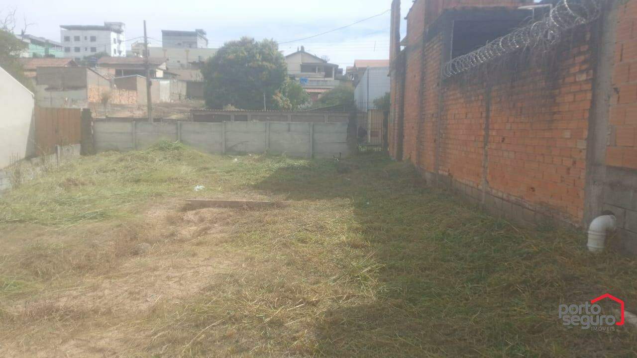Lote para aluguel no Levindo Paula Pereira: Lote para alugar, Levindo Paula Pereira - Divinópolis/MG