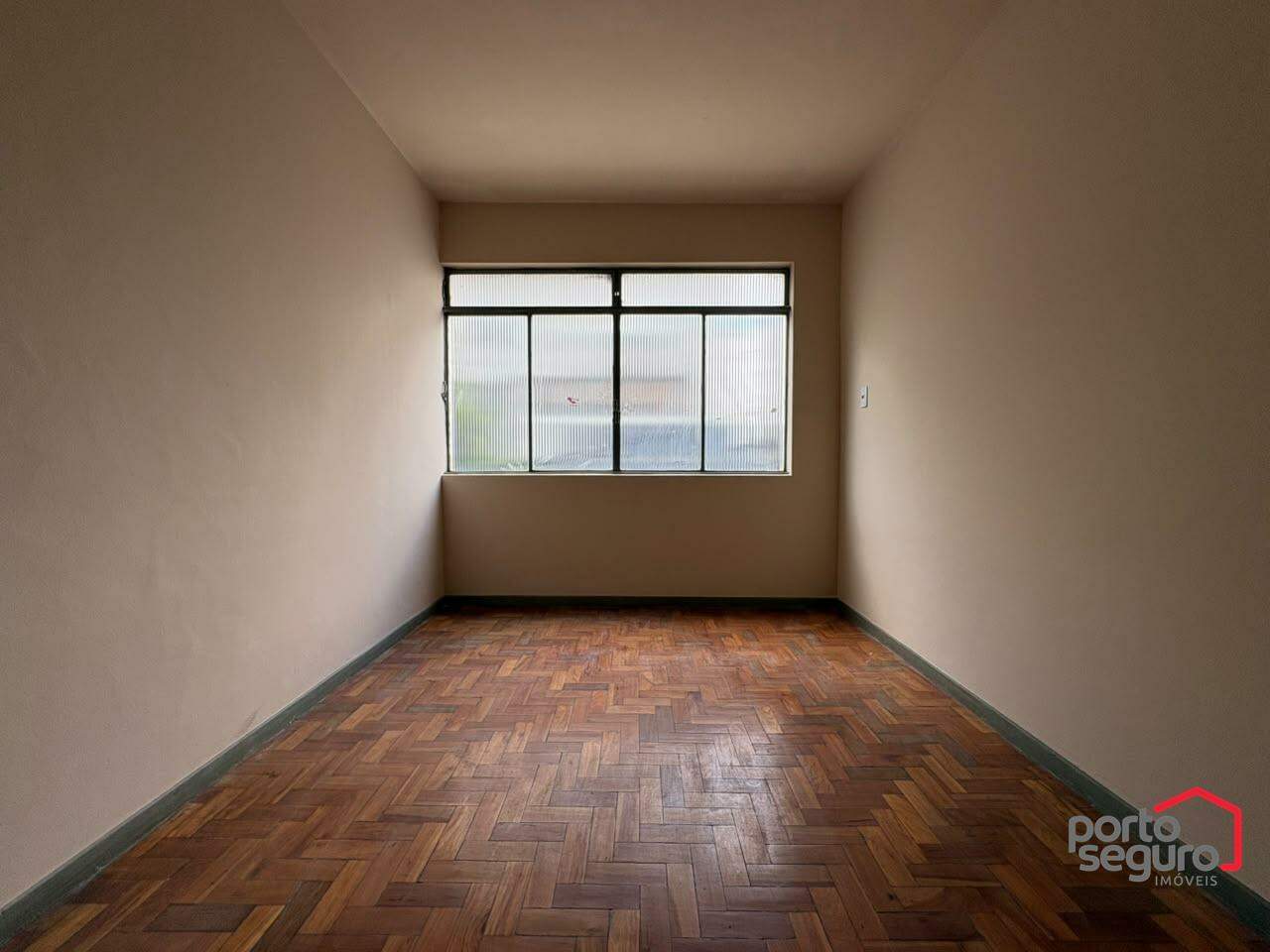 Apartamento para aluguel no Centro: Apartamento para alugar, Centro - Divinópolis/MG