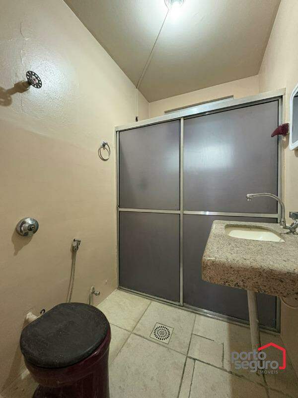 Apartamento para aluguel no Centro: Apartamento para alugar, Centro - Divinópolis/MG