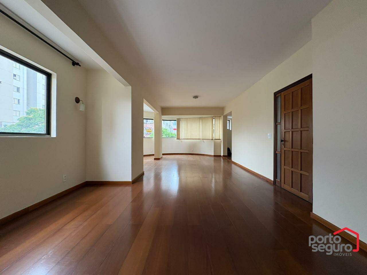 Apartamento para aluguel no Centro: Apartamento para alugar, Centro - Divinópolis/MG