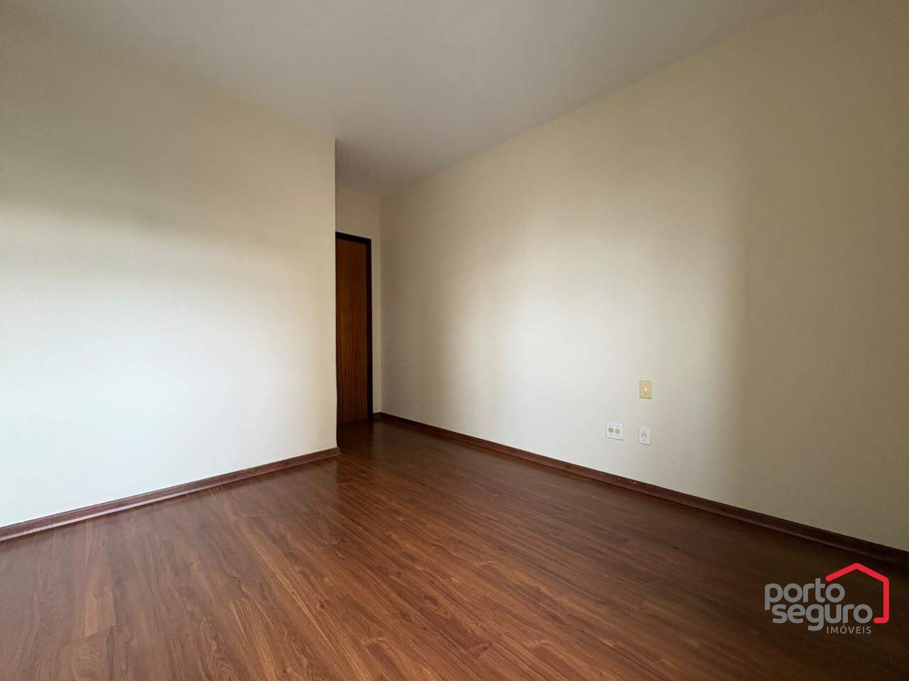 Apartamento para aluguel no Centro: Apartamento para alugar, Centro - Divinópolis/MG