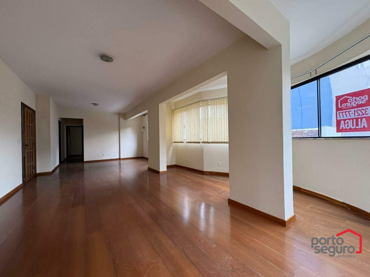 Apartamento para aluguel no Centro: Apartamento para alugar, Centro - Divinópolis/MG