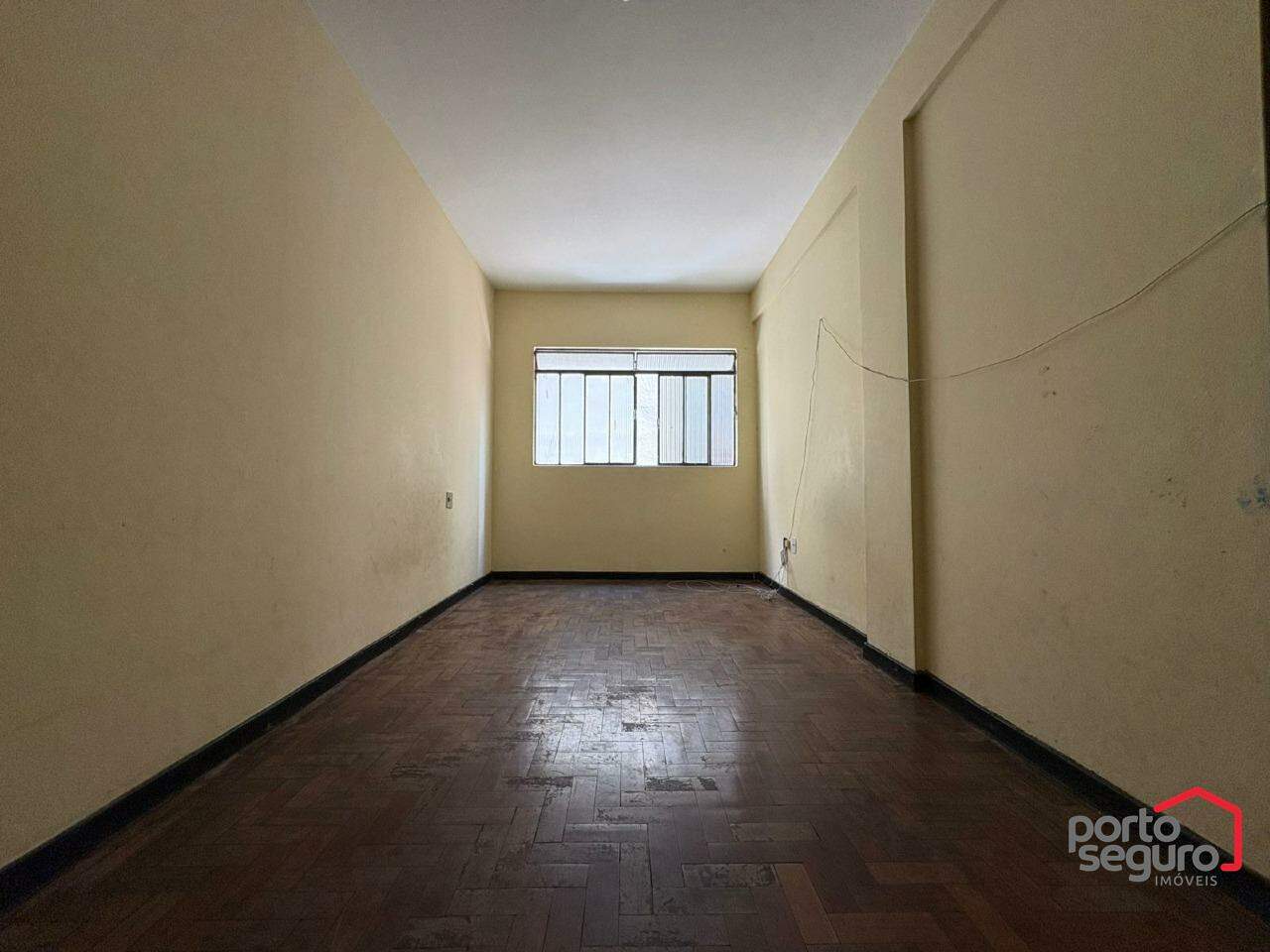 Apartamento para aluguel no Centro: Apartamento para alugar, Centro - Divinópolis/MG