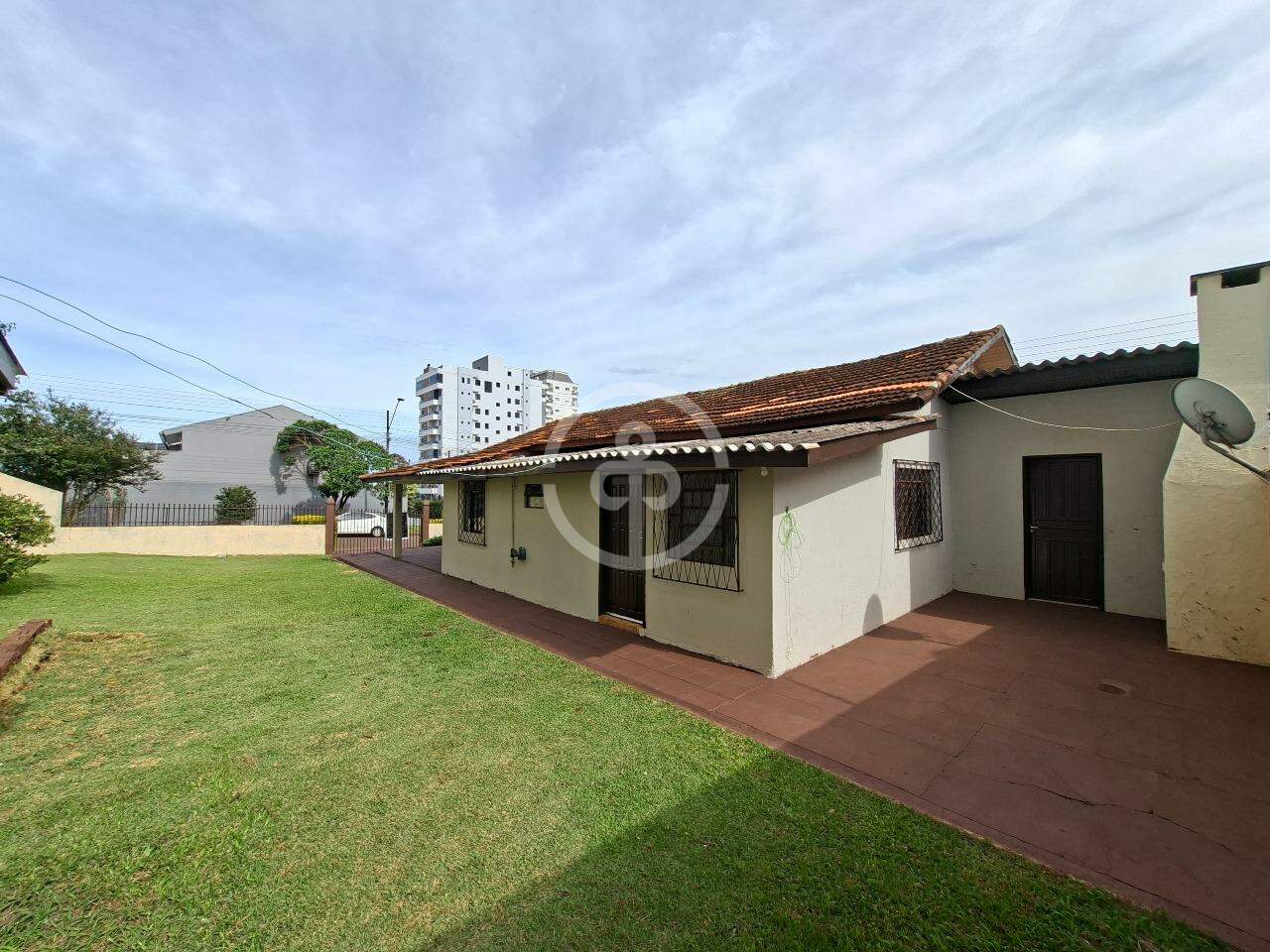 Casa para aluguel no Country: 