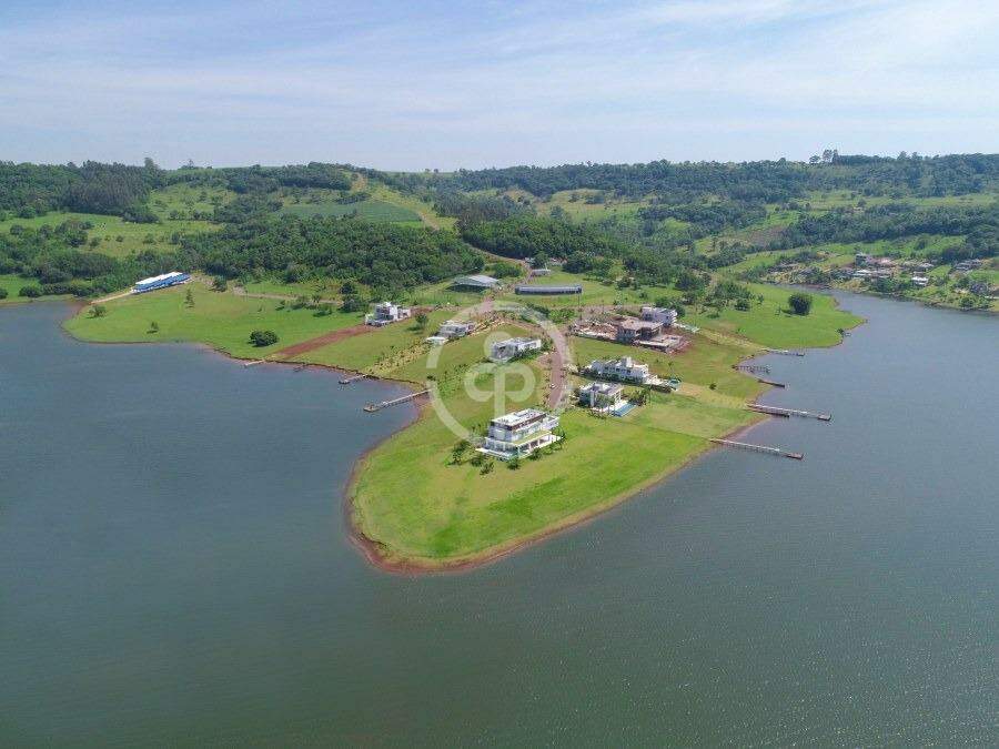 Terreno à venda no Marinas: 
