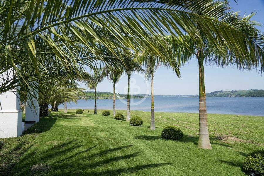 Terreno à venda no Marinas: 
