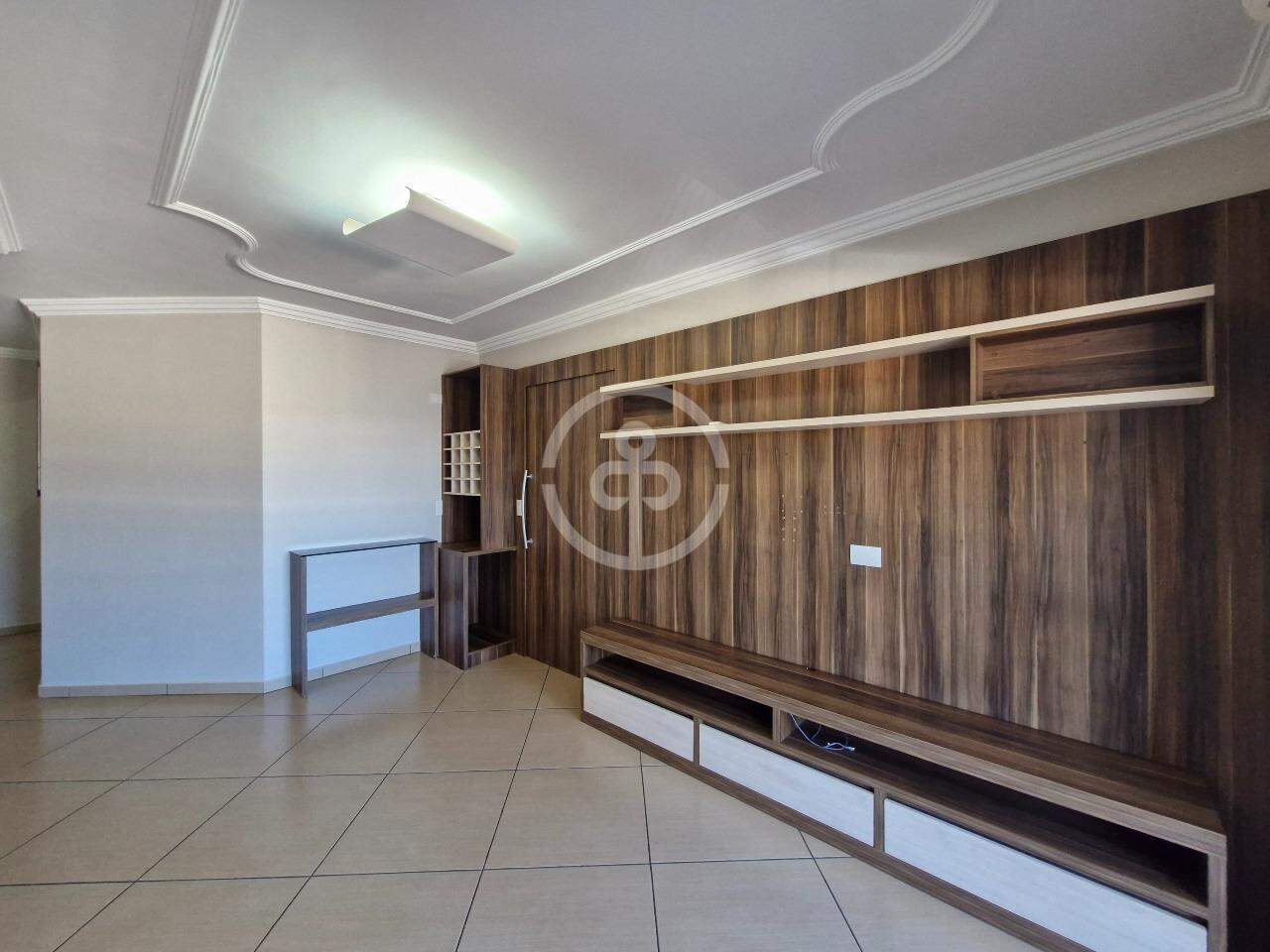 Apartamento para aluguel no Centro: 
