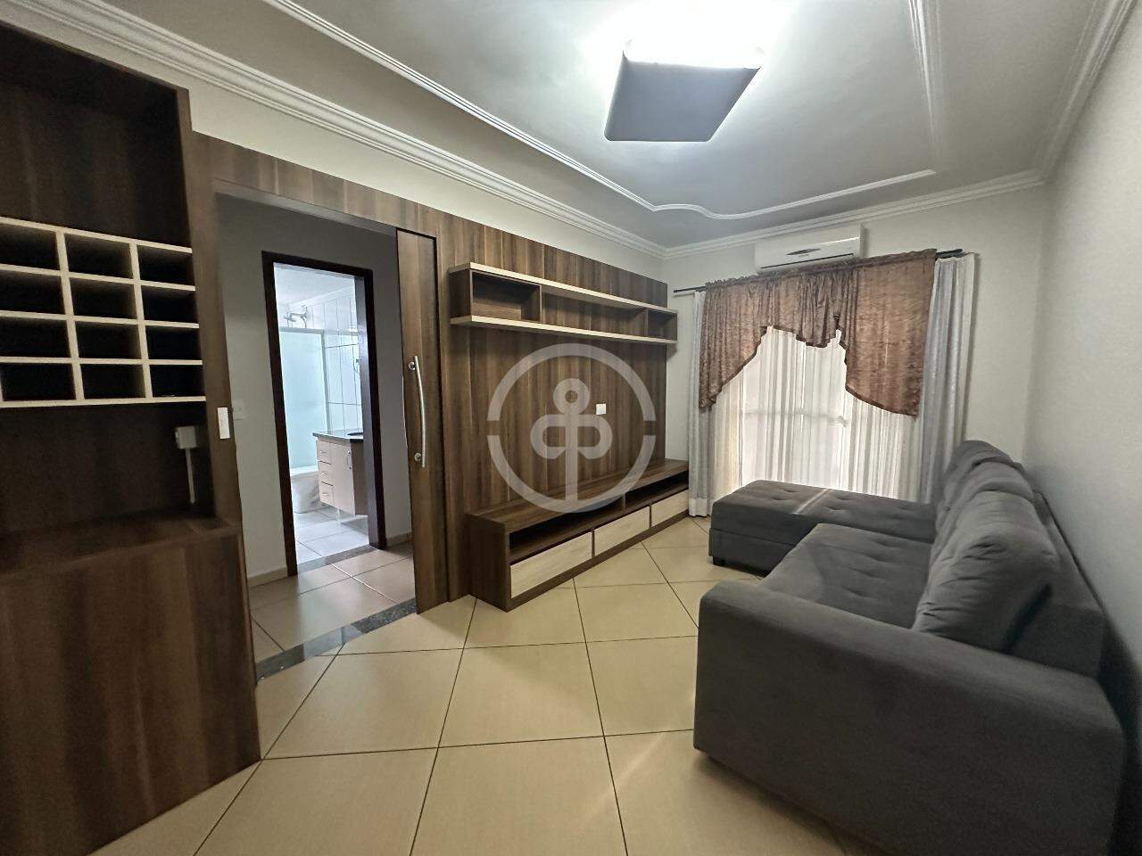 Apartamento para aluguel no Centro: 