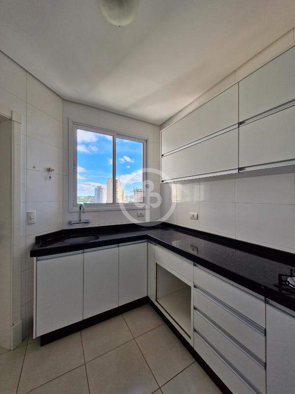 Apartamento para aluguel no Centro: 