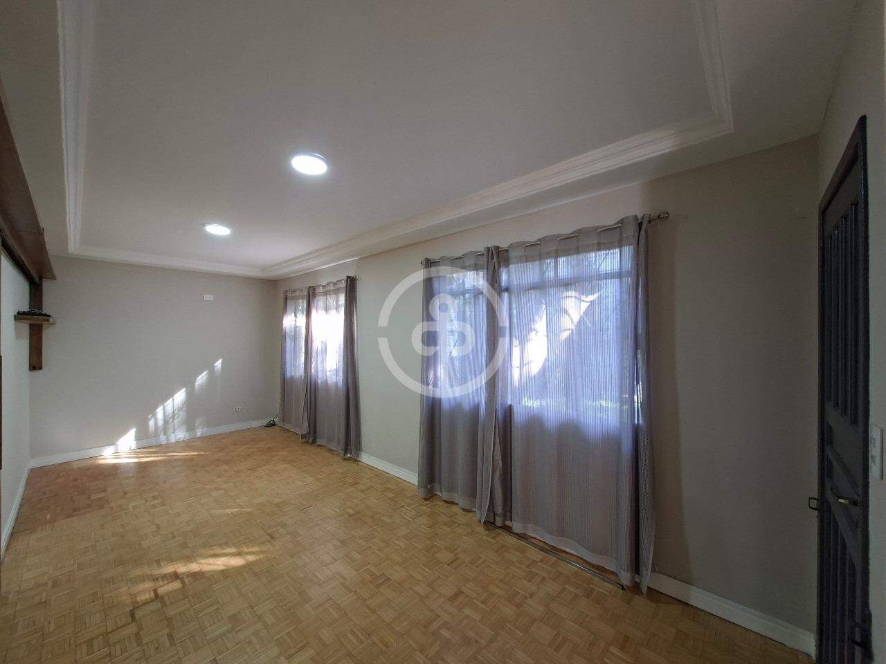 Casa para aluguel no Centro: 