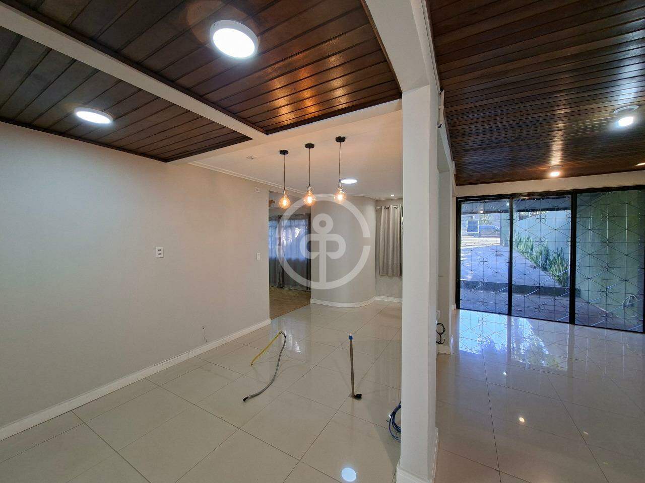 Casa para aluguel no Centro: 