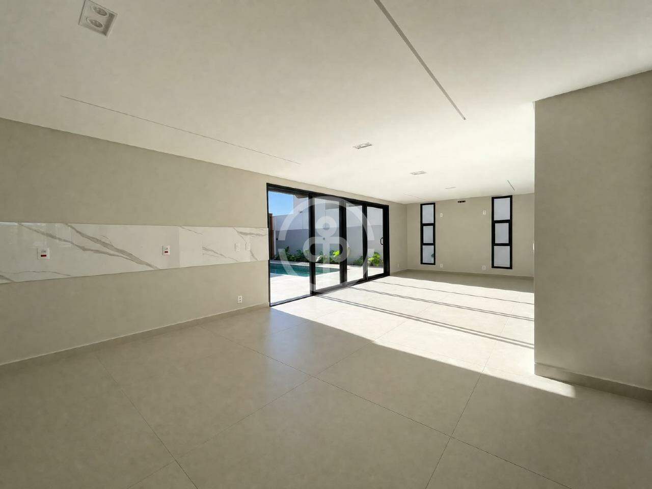 Casa em condomínio à venda no Cataratas: 