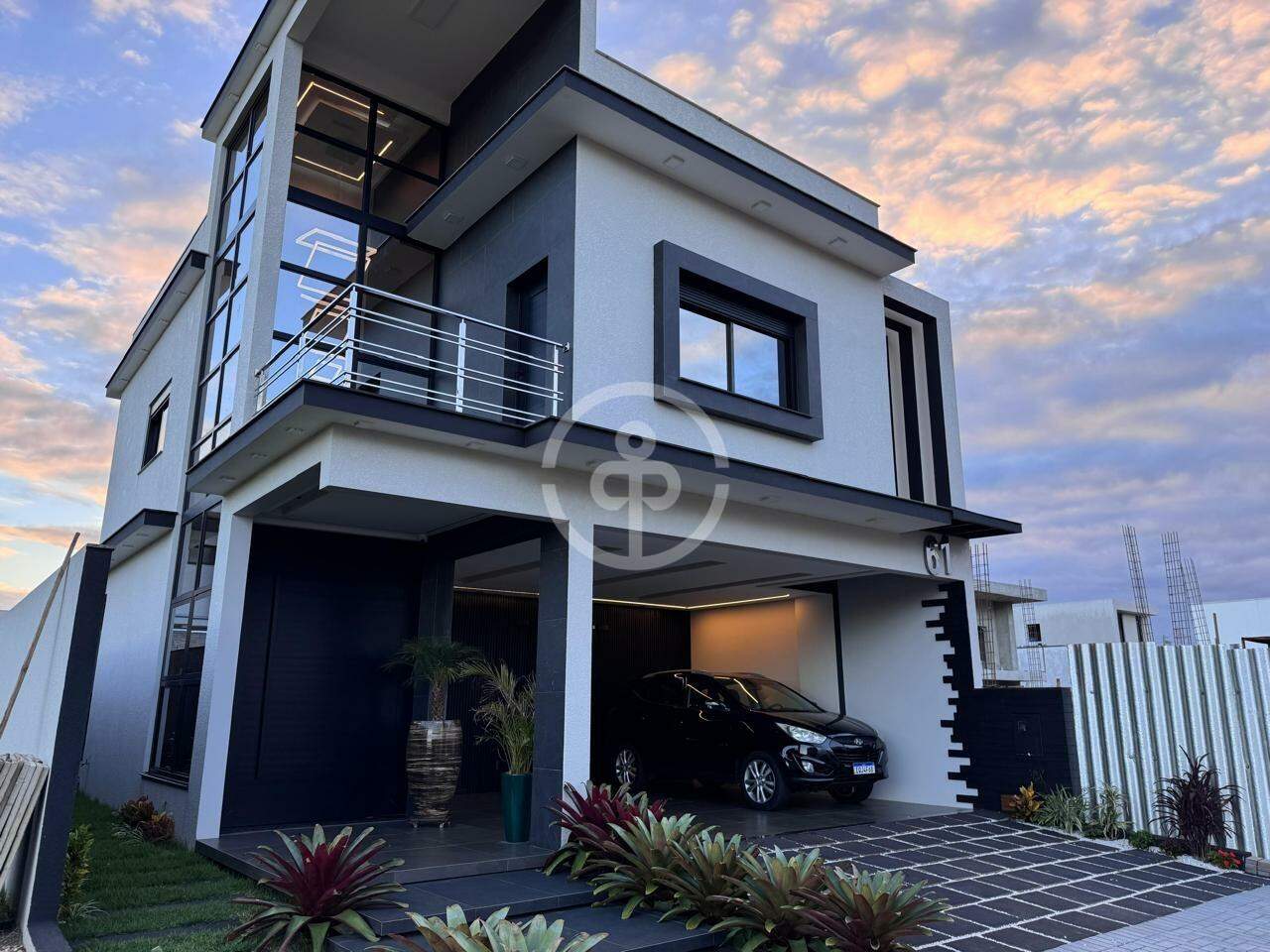 Casa em condomínio à venda no Cancelli: 