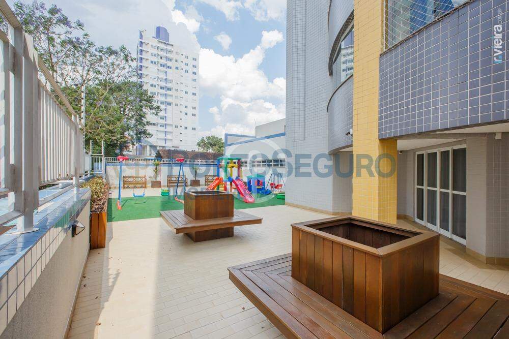 Apartamento duplex à venda no Centro: 