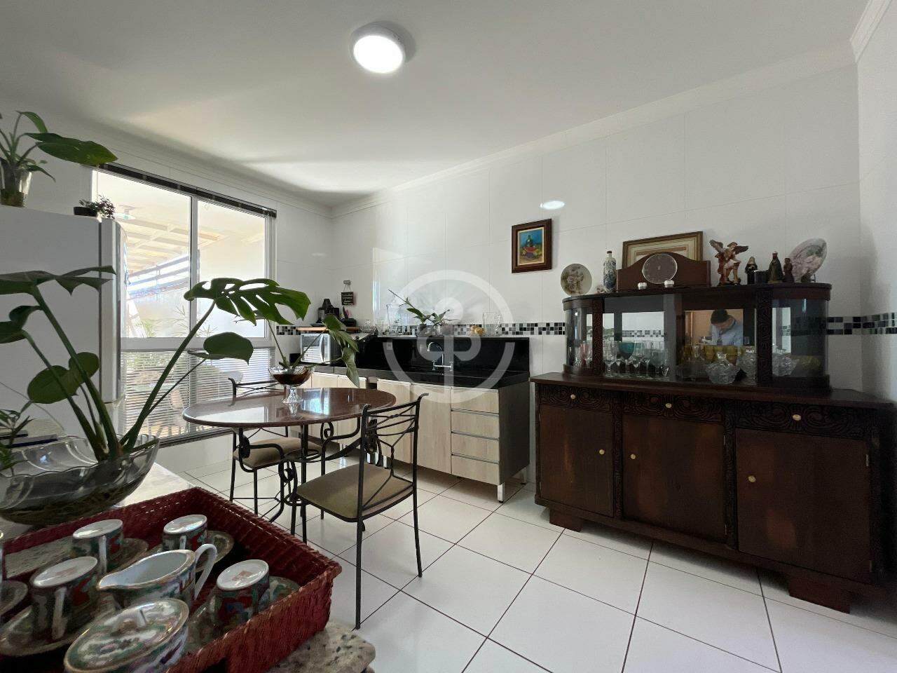 Casa à venda no Coqueiral: 