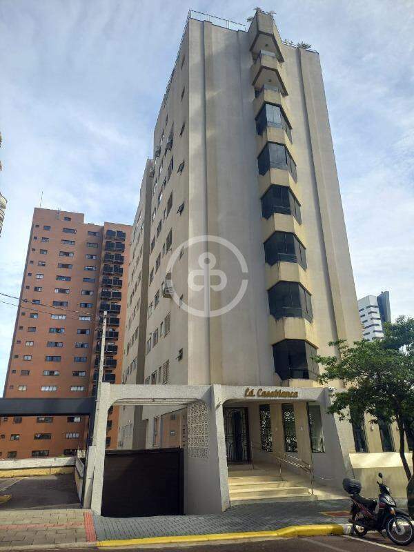 Cobertura duplex à venda no Centro: 